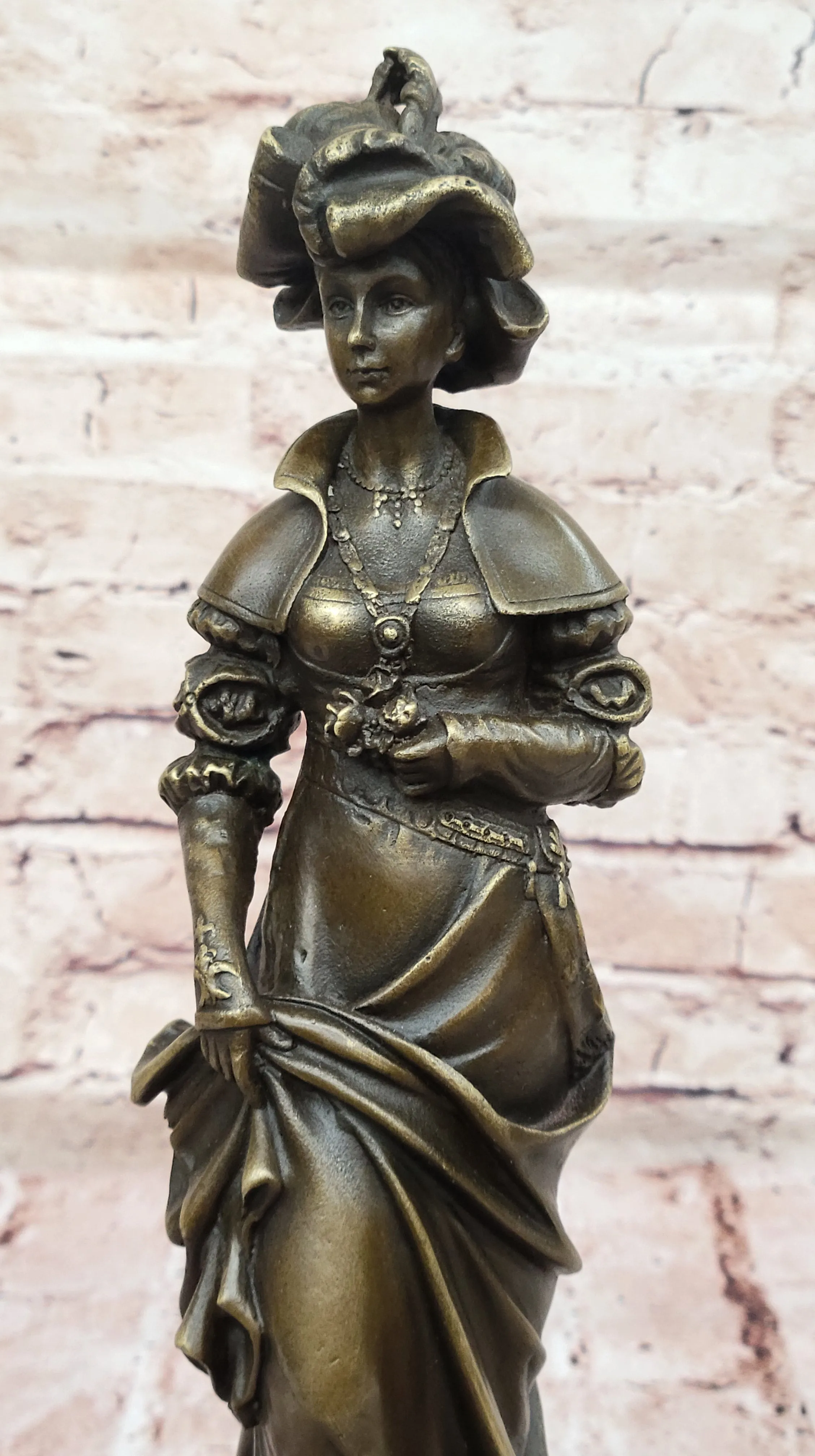 Bronze Victorian Lady Holding Roses – Signed Classic Artwork Figurine, Home Decoration