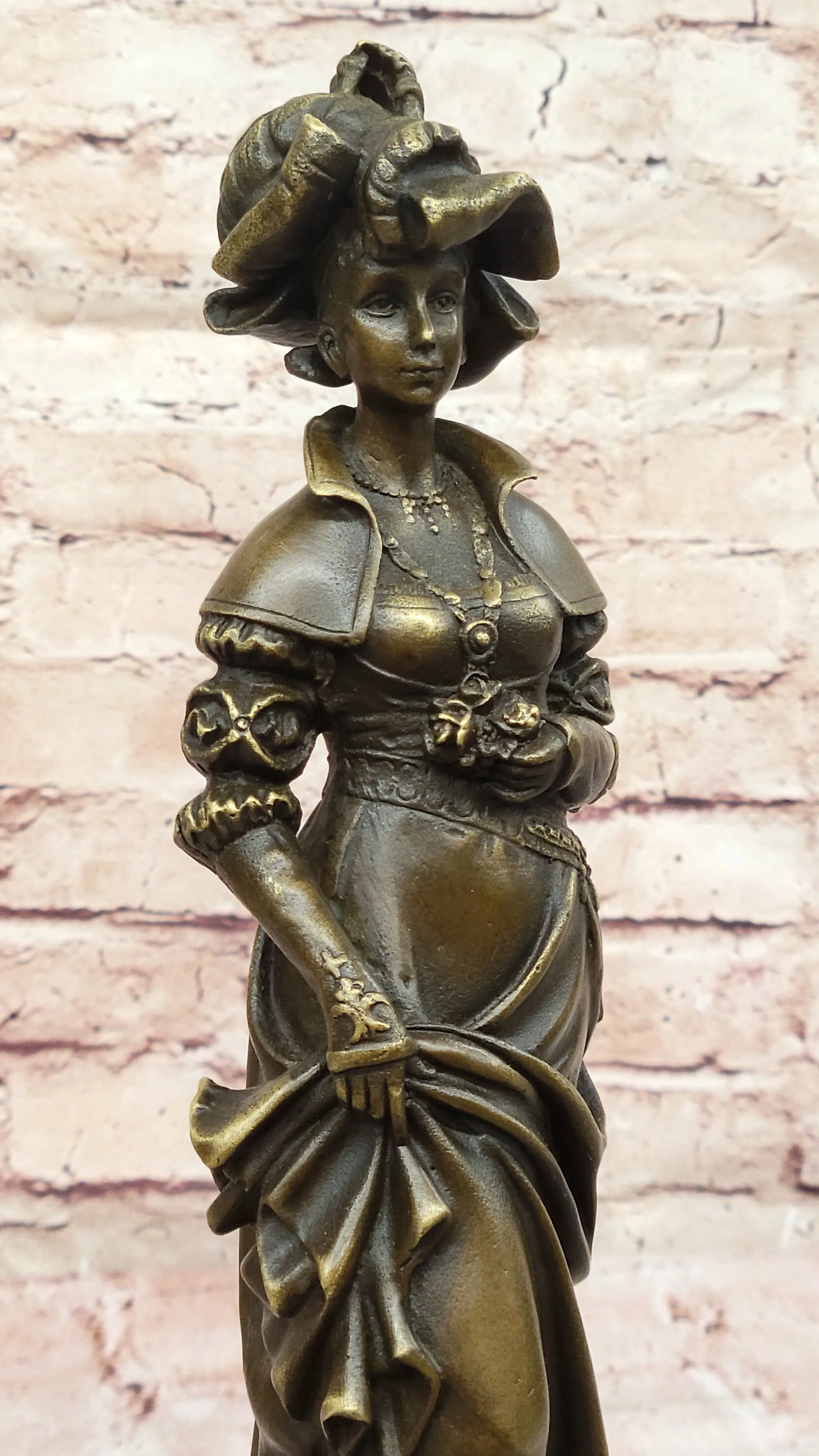 Bronze Victorian Lady Holding Roses – Signed Classic Artwork Figurine, Home Decoration